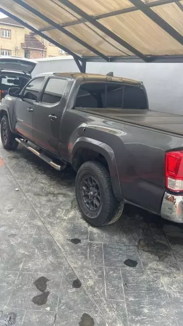 Toyota Tacoma