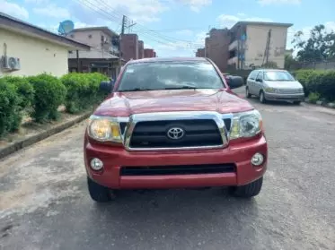 Toyota Tacoma