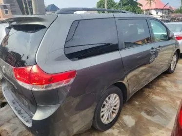 Toyota Sienna