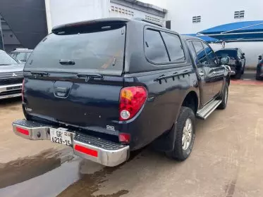 Mitsubishi L200