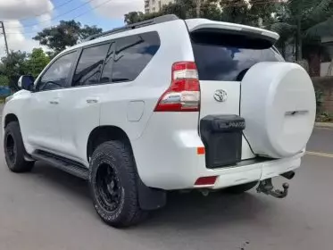 Toyota Landcruiser Prado