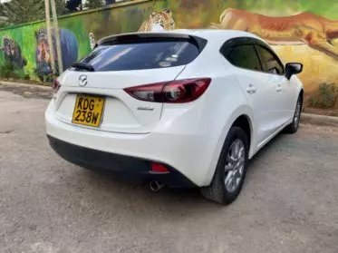Mazda Axela