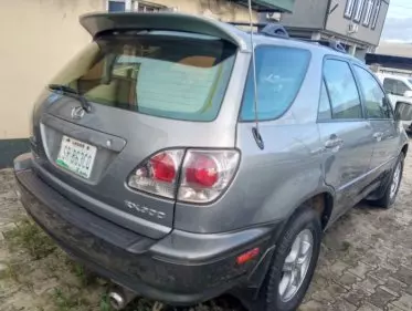 Lexus RX 300
