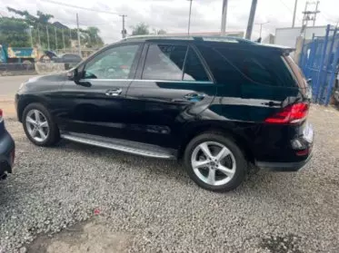 Mercedes-Benz GLE 350