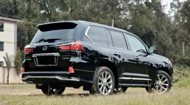 Lexus 570