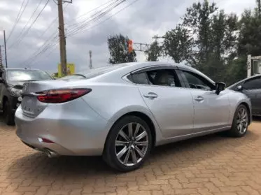 Mazda Atenza 