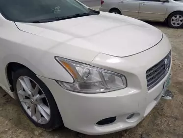 Nissan Maxima