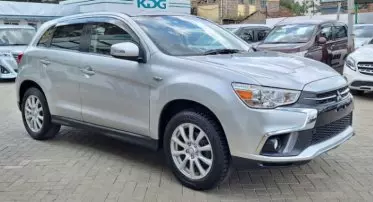 Mitsubishi RVR
