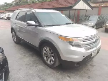 Ford EXPLORER 3.5L