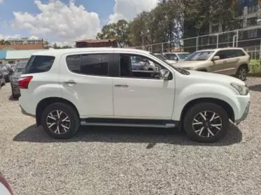 Isuzu MUX