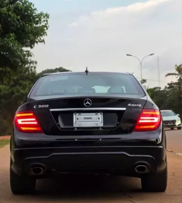 Mercedes-Benz C 300