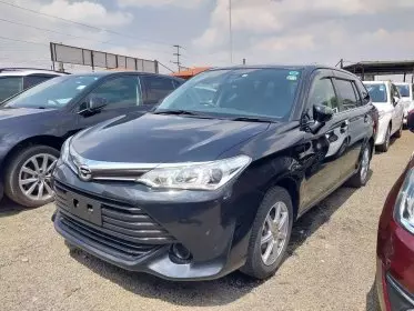 Toyota Fielder 