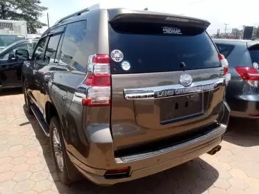 Toyota Landcruiser Prado