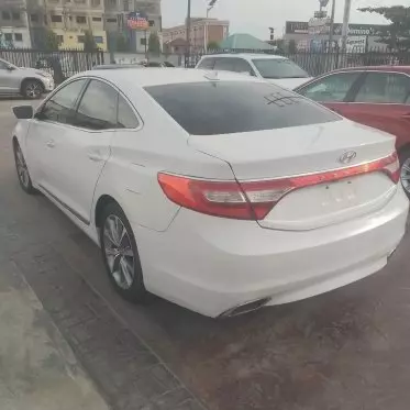 Hyundai Azera