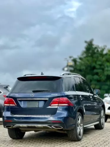 Mercedes-Benz GLE 400
