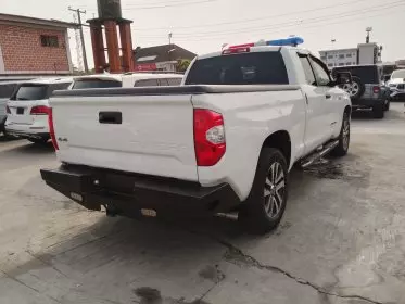Toyota Tundra