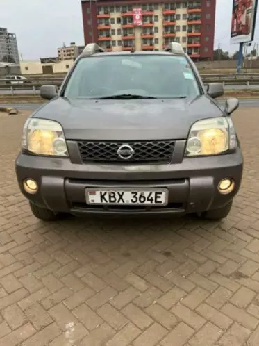 Nissan X-TRAIL