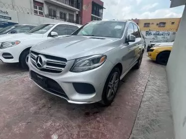 Mercedes-Benz GLE 400