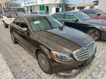 Mercedes-Benz C 300