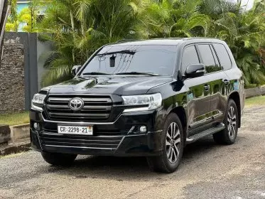 Toyota Landcruiser  V8