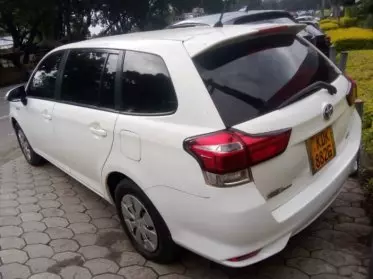 Toyota Fielder 