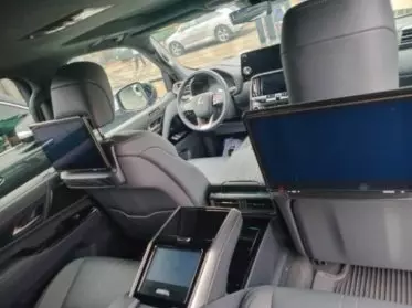 Lexus LX 600