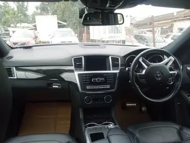 Mercedes-Benz ML 350