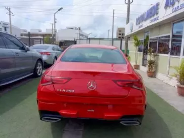 Mercedes-Benz CLA 250