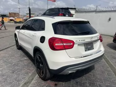 Mercedes-Benz GLA 250