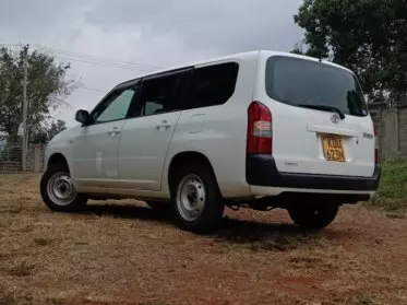 Toyota Succeed 