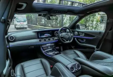Mercedes-Benz E200