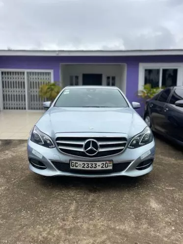 Mercedes-Benz E 200