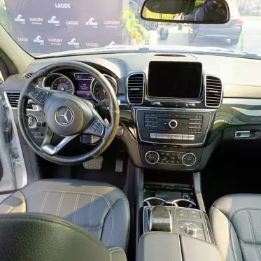 Mercedes-Benz GLS 450