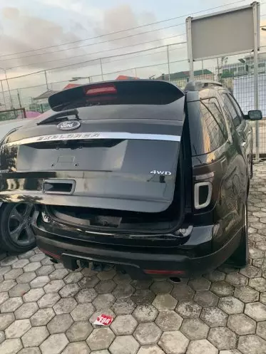 Ford Explorer