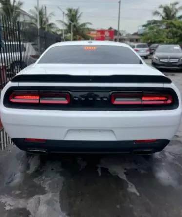 Dodge Challenger