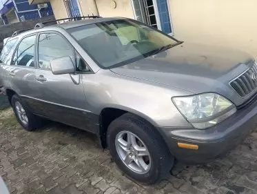 Lexus RX 300