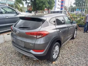 Hyundai Tucson