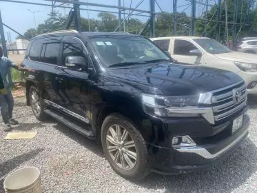 Toyota Land Cruiser GXR