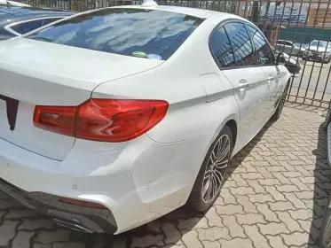 BMW 520i