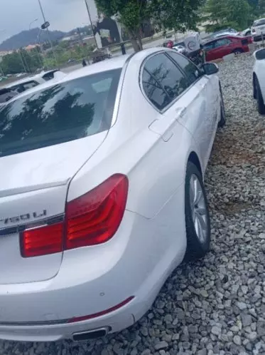 BMW 750 li