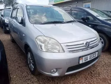 Toyota Raum