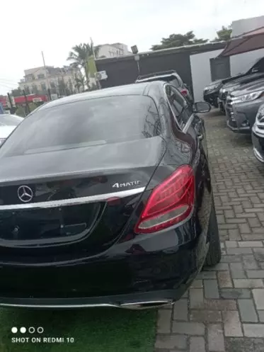 Mercedes-Benz C 300