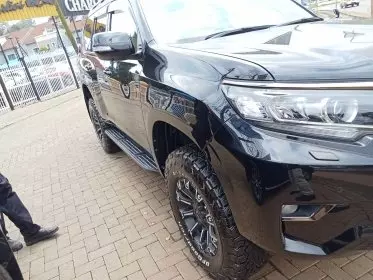 Toyota Land Cruiser Prado TX L