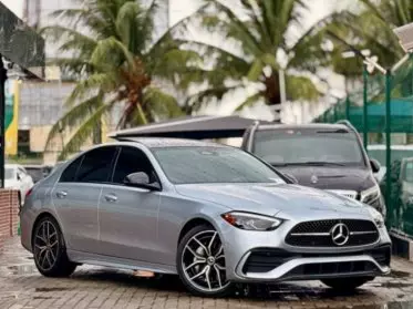 Mercedes-Benz C 300