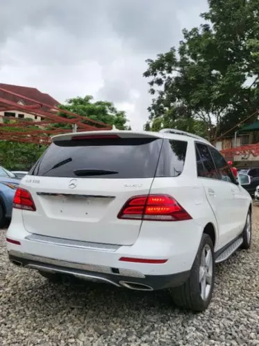 Mercedes-Benz GLE 300