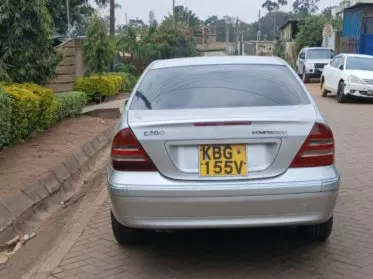 Mercedes-Benz C 200