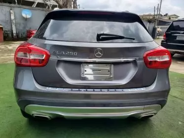 Mercedes-Benz GLA 250