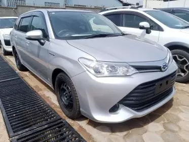 Toyota Fielder hybrid