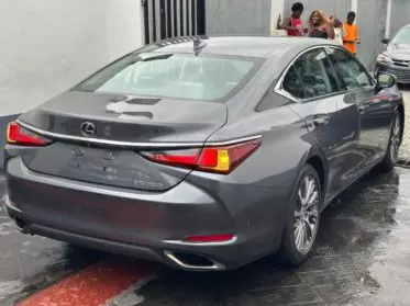 Lexus ES 350