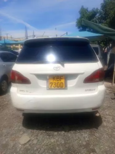 Toyota Ipsum